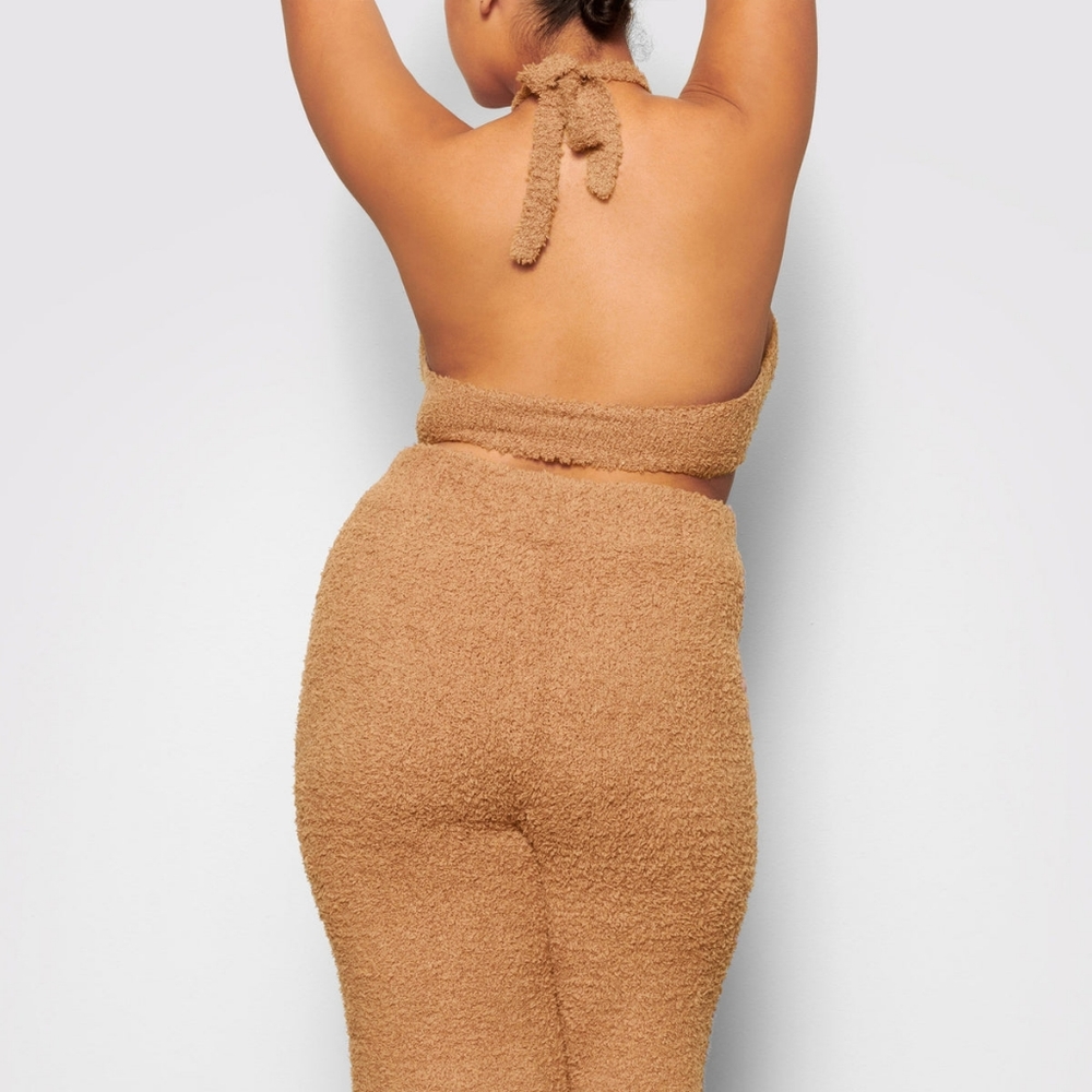 SKIMS Cozy Knit Halter Bra Top - Picture 7 of 14